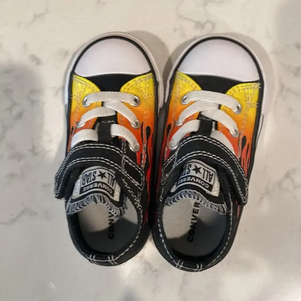 Converse Archive Flame Chuck Unisex Infant Shoe flames size 6